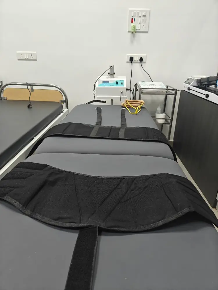 Cervical and Lumbar Traction Bed Setup